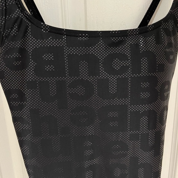 Bench one-piece swimsuit with built in bra (includes pads) - Size 12 - Picture 1 of 6